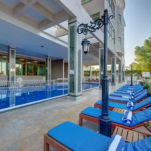 https://sahara-beach-resort-spa.sharjah-hotels.com